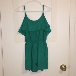 Green romper WITH POCKETS!